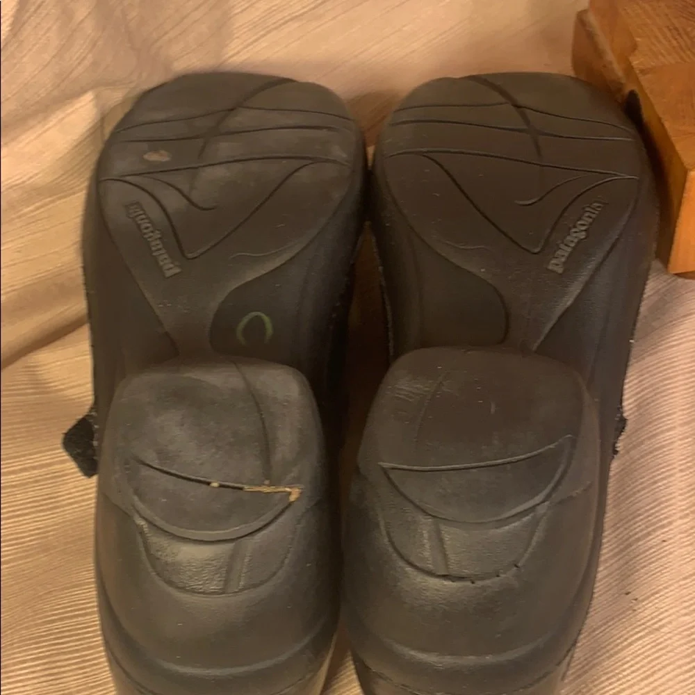 Patagonia leather classic shoes sz42/11 Great Find